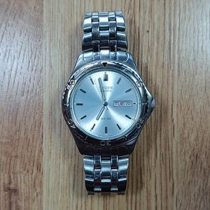 Vintage Citizen Quartz WR100 Unisex Wristwatch